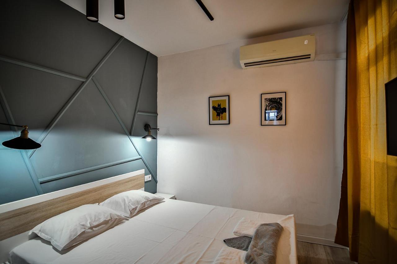 Central Flats With Parking Varna Exterior foto